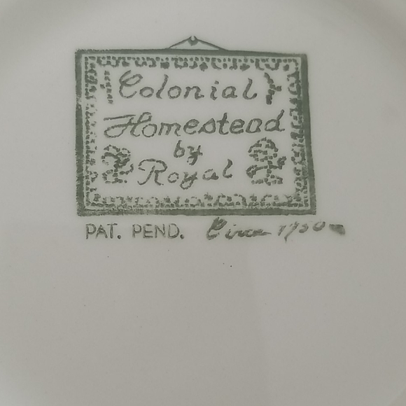 Colonial Homestead by Royal - Picture 5 of 8